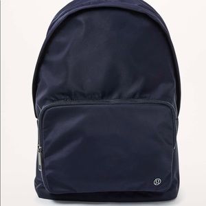 Used 🔵Lululemon Everywhere Backpack🔵 Midnight Navy  17L